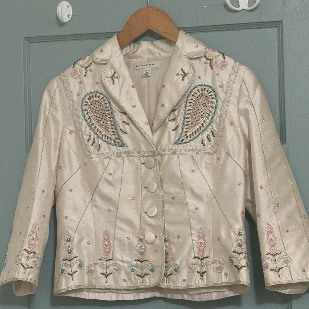 **SOLD** Y2K Embroidered Silk Cream Jacket Boho Beaded Cropped Jacket Size S